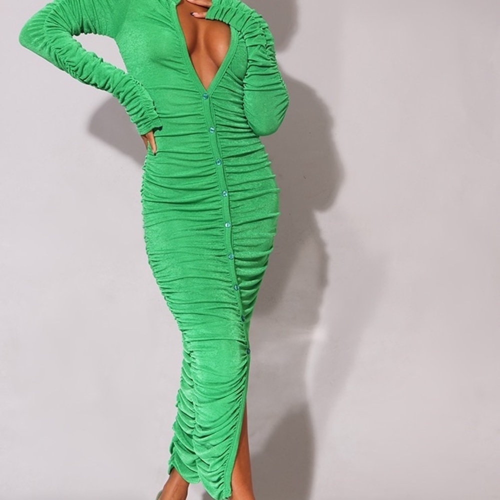 PLT Green Acetate Slinky Long Sleeve Ruched
Midaxi Shirt Dress